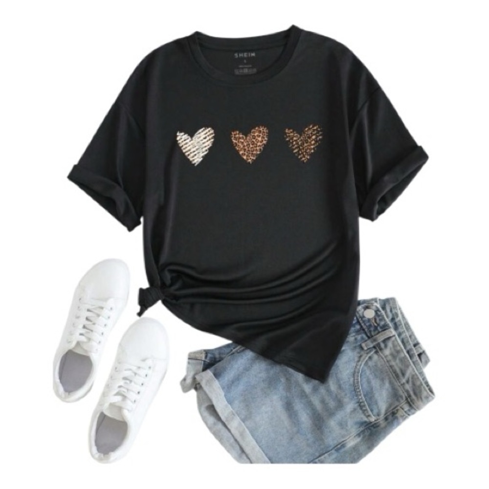SHEIN PLUS leopard and heart print tee -2XL BUTTERFLY SOFT